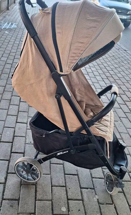 Детская коляска в отличном состоянии