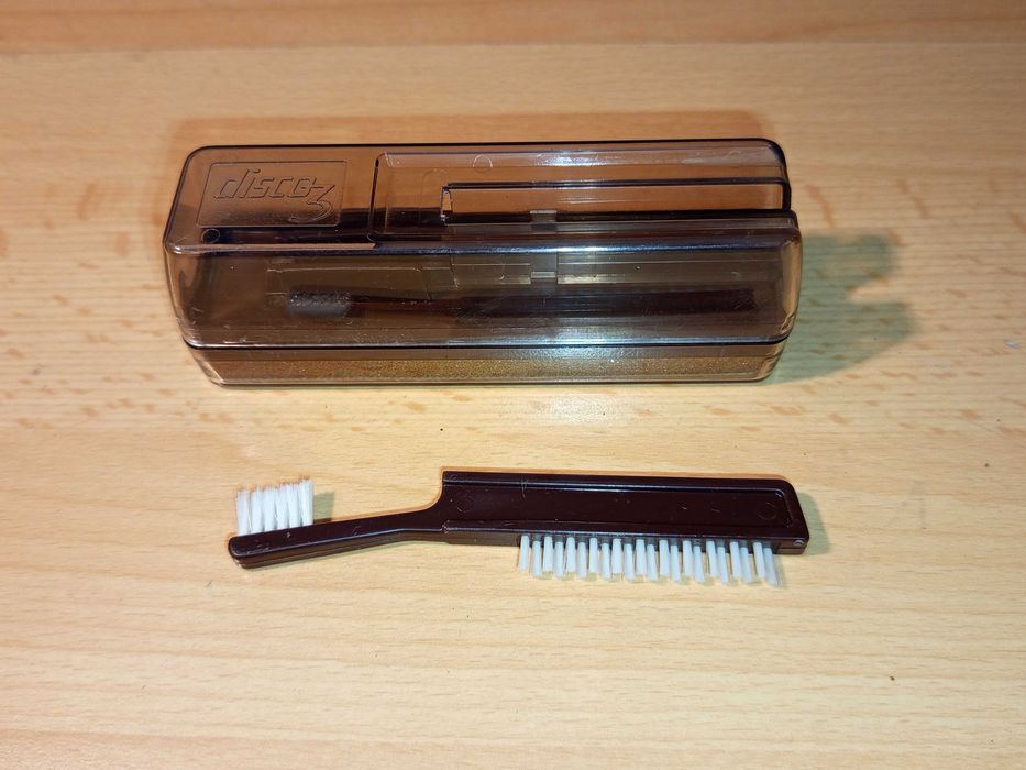 Немска четка за грамофонни плочи