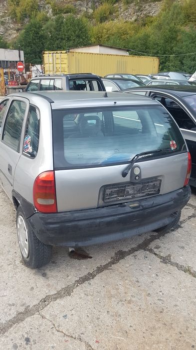 Опел корса б 1.4 16в на частни  Opel korsa