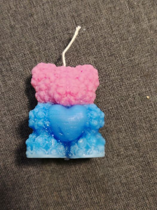 Арома свещи, с които може да зарадвате себе си или някой любим човек з