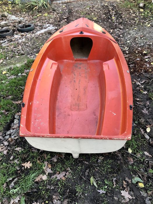 Barca fibra de sticla 3.7 metri 1.55 latime stabila usoara