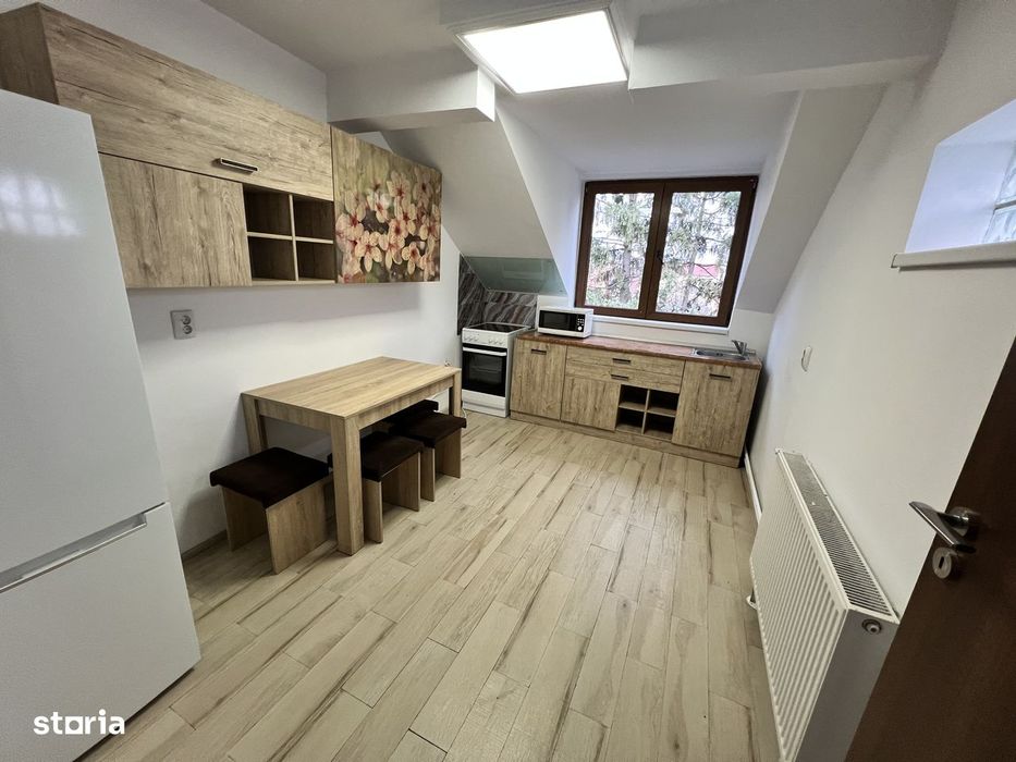 Apartament 4 camere spatios,recent renovat, zona Turnisor