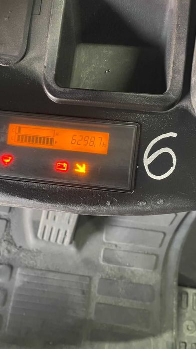 Вилочный погрузчик TOYOTA