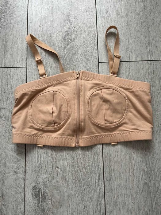 Vand sutien/bustiera pentru sustinere cupe pompa