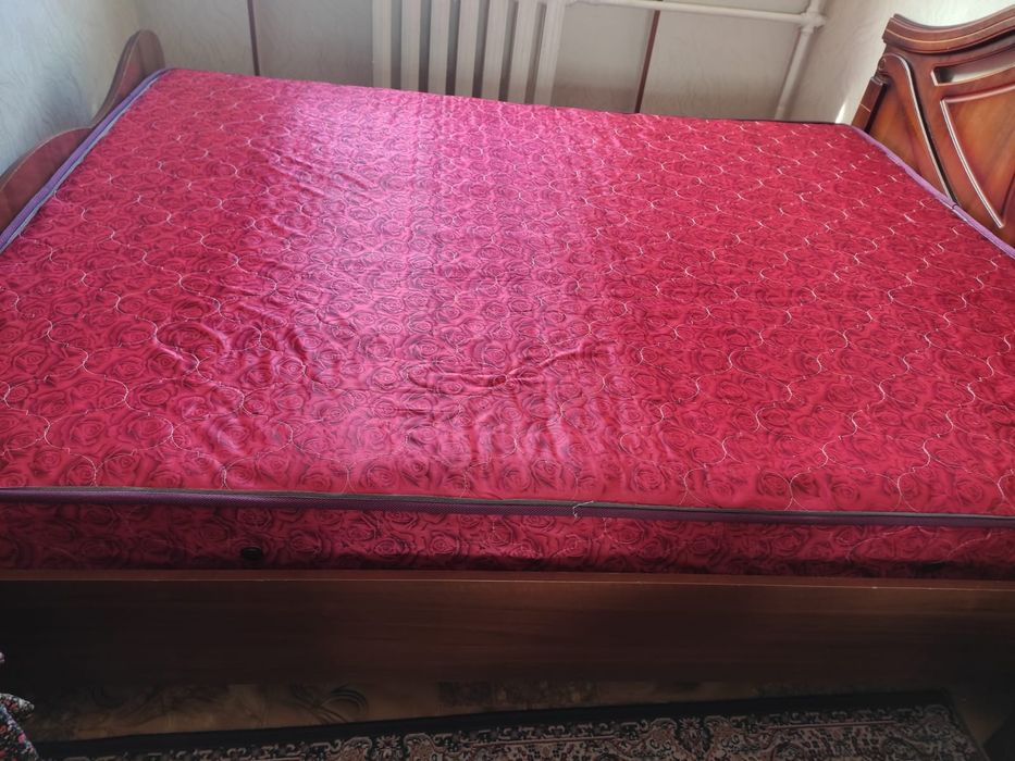 Спальни диван срочна продам