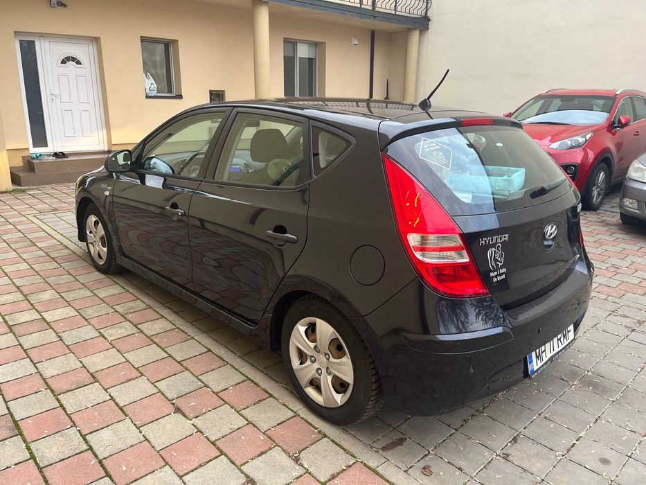 Hyundai i30 1.6 CRDi 2012