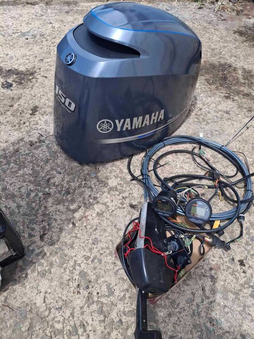 Извънбордов двигател Ямаха 150/ Извън бордов двигател Yamaha150