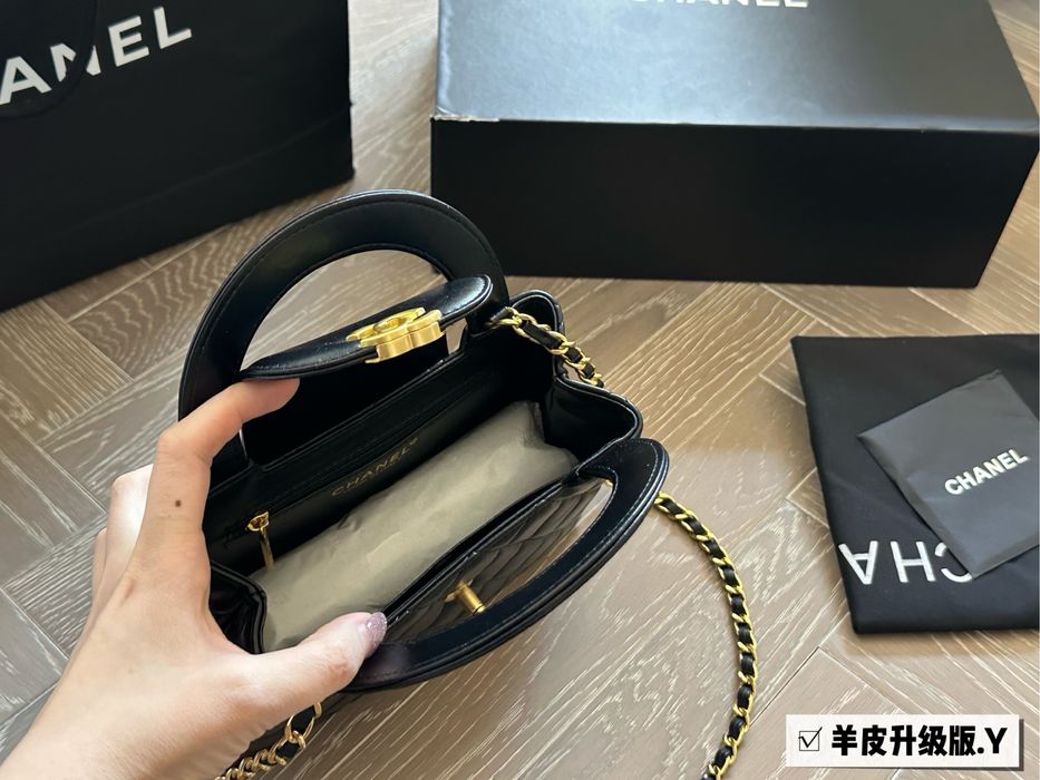Geanta Chanel piele