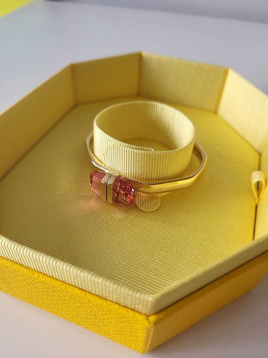 Нови оригинални  гривни от колекция  Lucent  bangle Swarovski