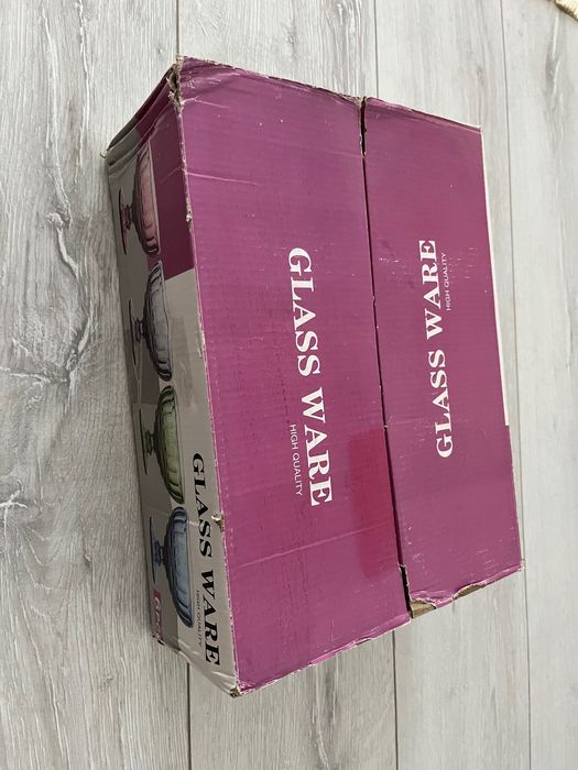 Набор бокалов и креманок