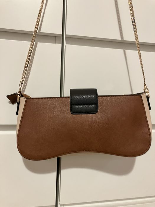 Чантичка Dune London