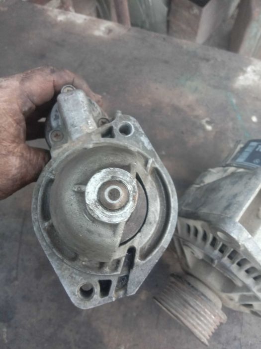 продам запчасти на мерс 190