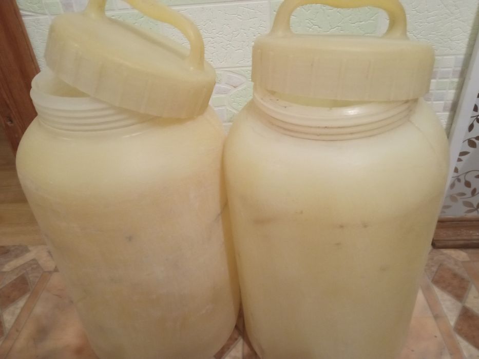 Продам стеклянные бутыли