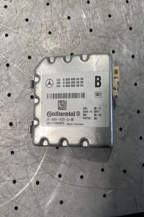 Camera parbriz A 000 905 04 38 A 000 905 04 38 Mercedes-Benz E-Class
