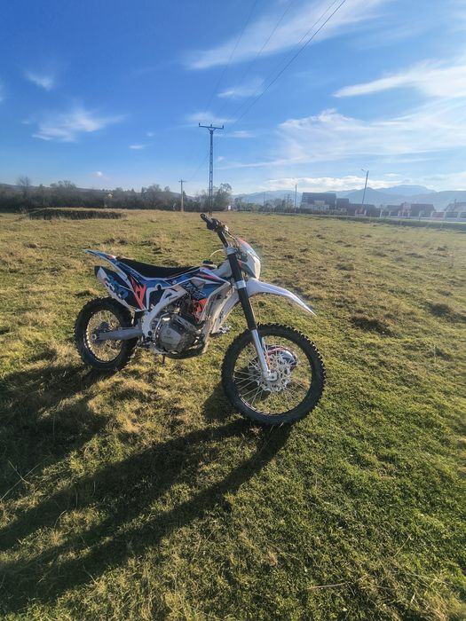 Vând urgent Barton nxt 250 vând s-au schimb