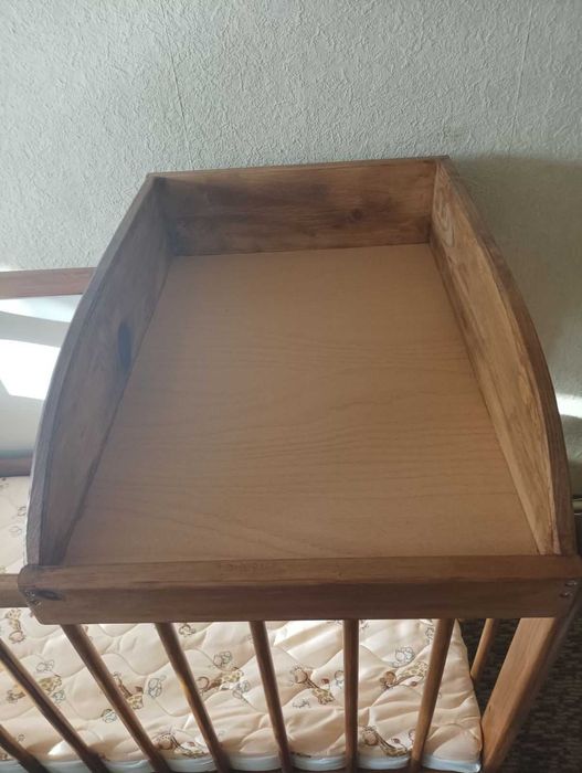 Бебешка дървена кошара