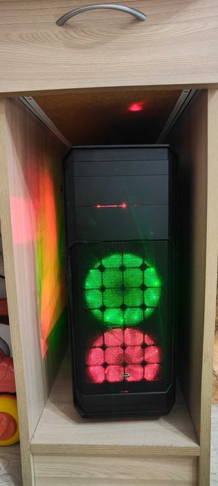 Продам игровой компьютер полностью в сборе