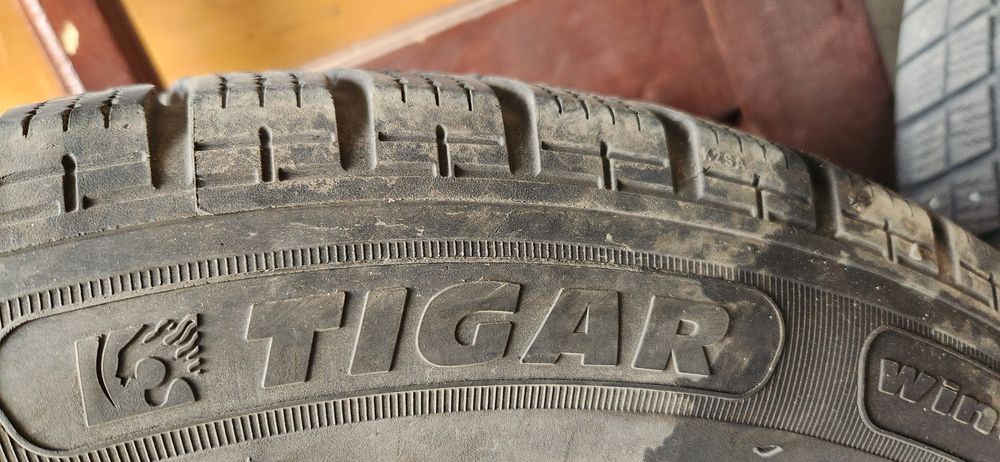 Jante Ford Kuga cu 2 seturi de cauciucuri