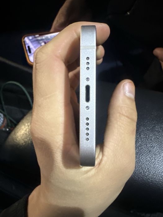 Iphone 12 идеал почти новый 98 емкость