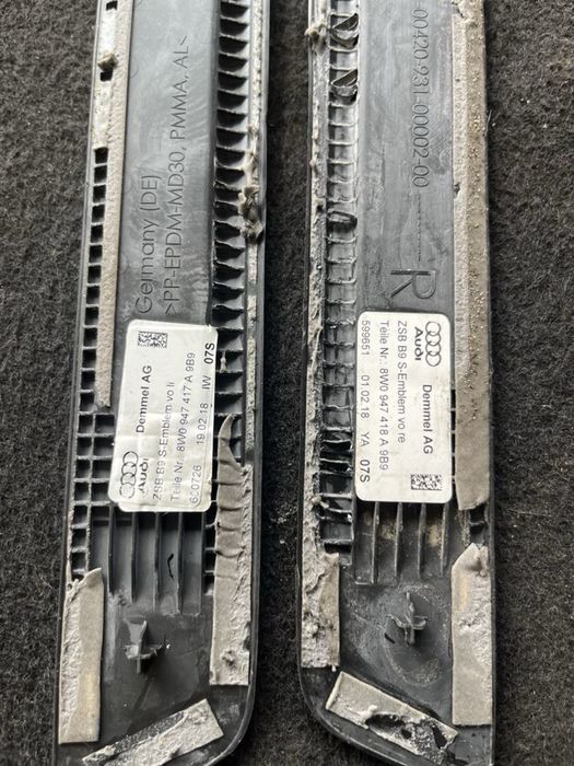 Светещи амбиентни лайсни на праговете S-line Audi A4 A5 8W прагове