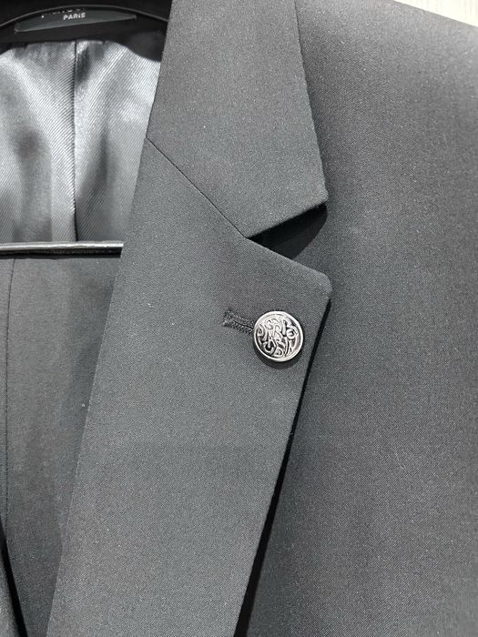 Чисто нови мъжки костюми