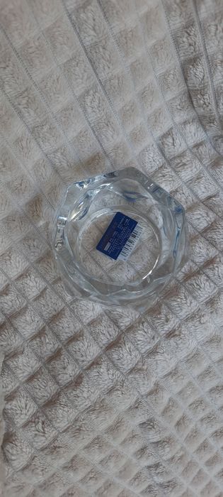 Стъклен пепелник (масивен)