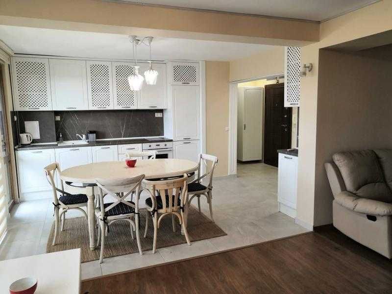 Дава се под наем Тристаен апартамент в Бургас, Лазур - 100 кв.м за 765 € - Снимка #4