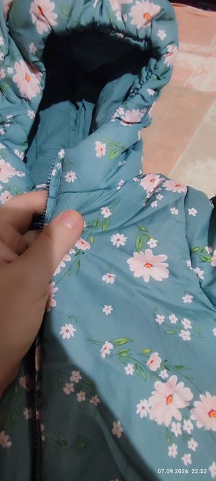 Продам комбинезон малышке