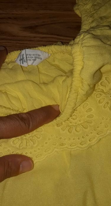 Поличка ZARA и топ НМ за ръст 152