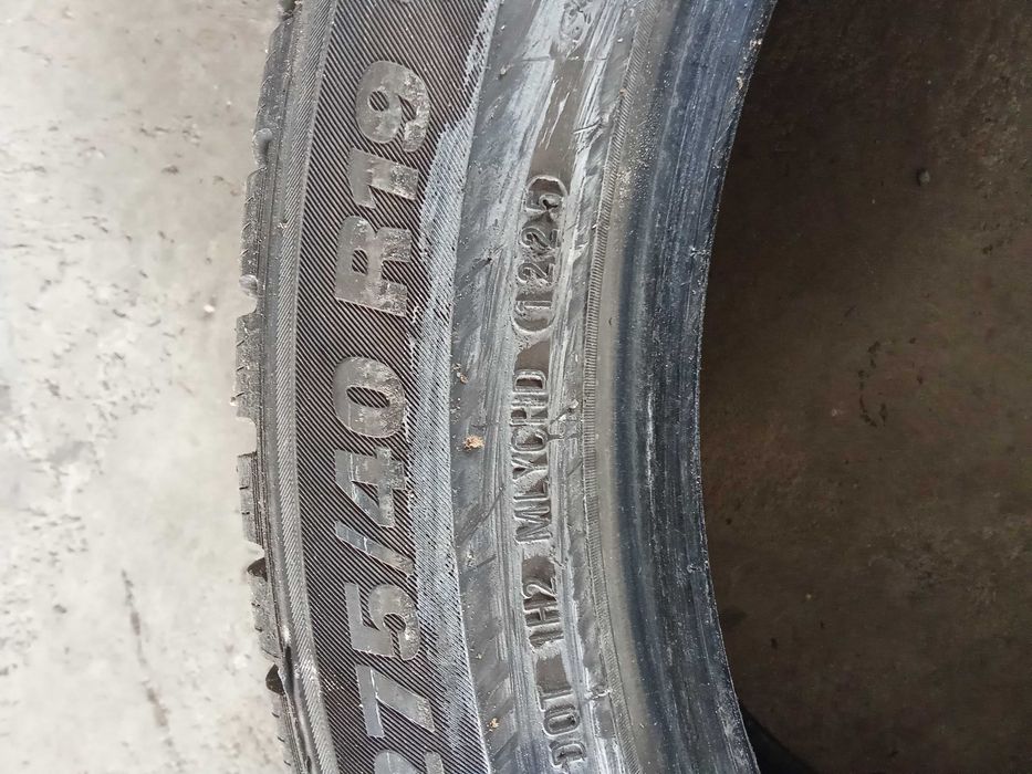 Гуми KUMHO зимни Дот 12/25/(275/40/19)