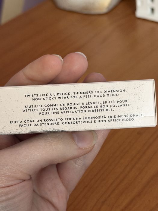 Ruj Fenty Gloss Bomb Stix