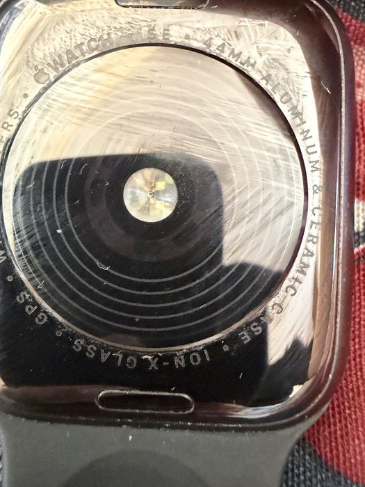 Apple watch se 44 mm само за пловдив