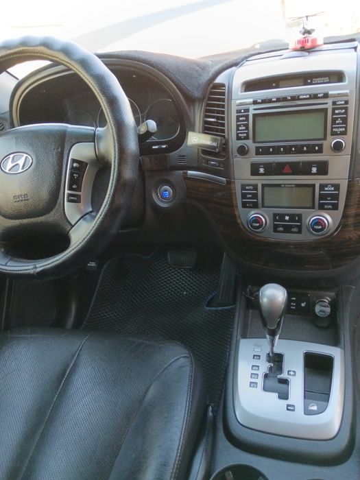 Продаётся Hyndai Santa Fe