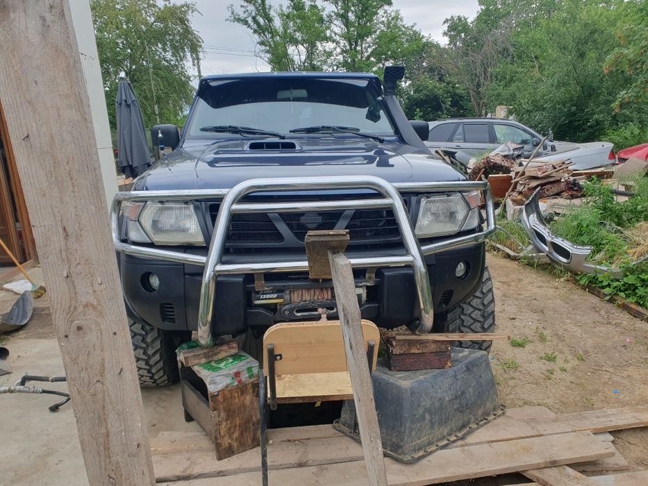 Bulbar Nissan patrol.