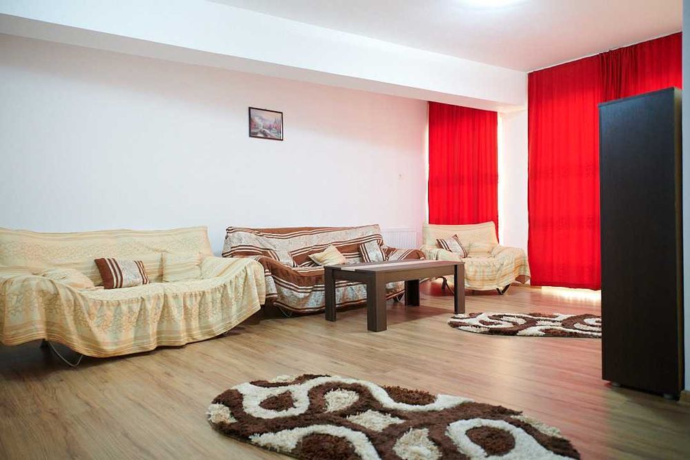 Inchiriez apartament 2 camere langa piata mica