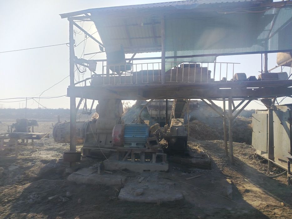 Zavod sotiladi manzil Jondor Yer va xumdon bilan