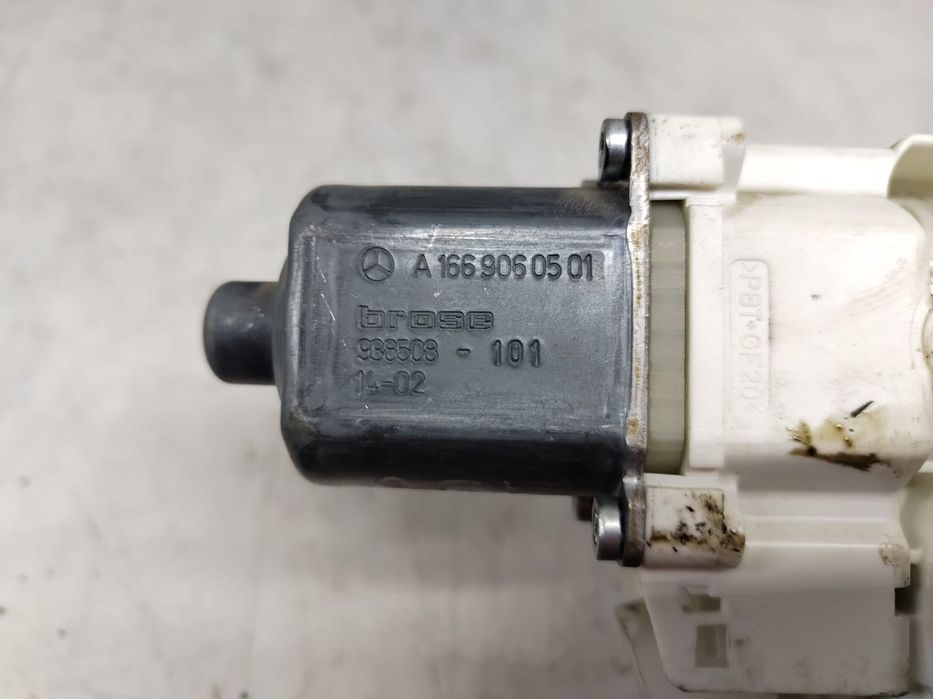 Motoras macara geam stanga spate A1669060501 Mercedes-Benz GL-Class X