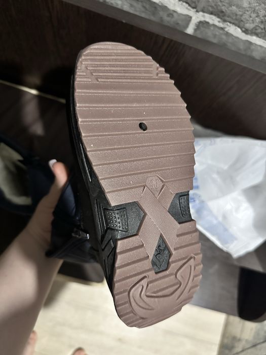 Продам дутыши на мальчика