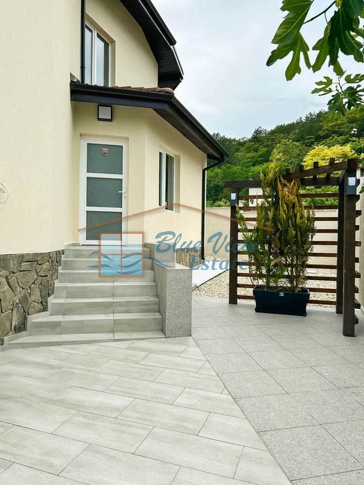 Продава се Къща в Балчик - 180 кв.м за 779 €/кв.м - Снимка #1