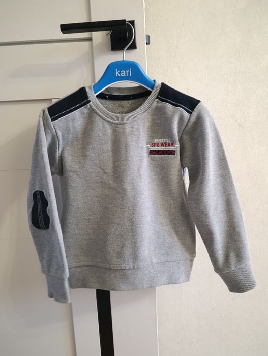 Кофты на мальчика 3-4 г