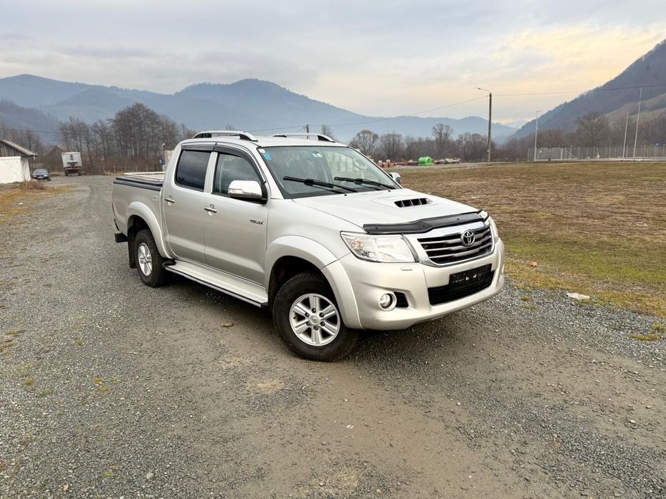 Toyota hilux 2.5 /144 cp