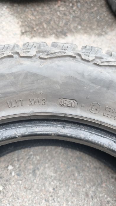 Продам Шины 205/70R15