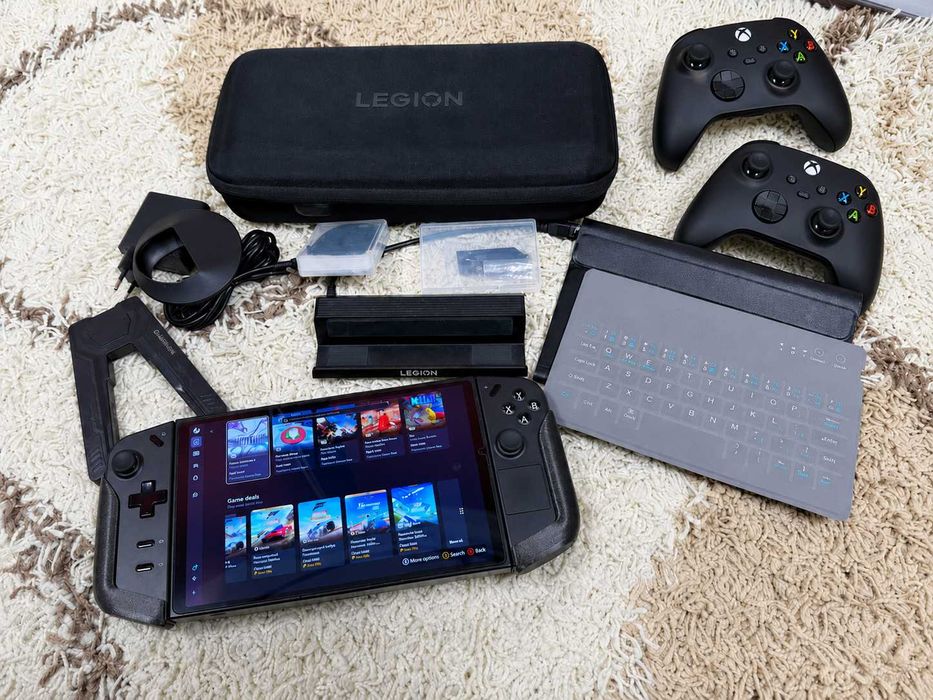 Consola handheld Lenovo Legion GO Z1 Extreme (v2) -  pachet complet cu accesorii