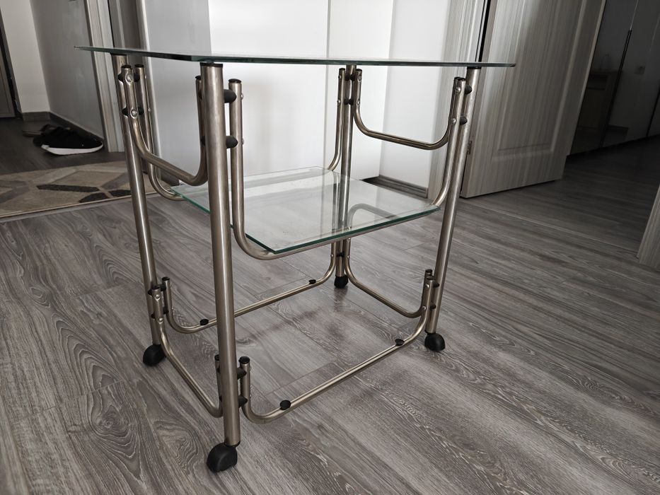 Masa cafea din sticla securizata pe roți