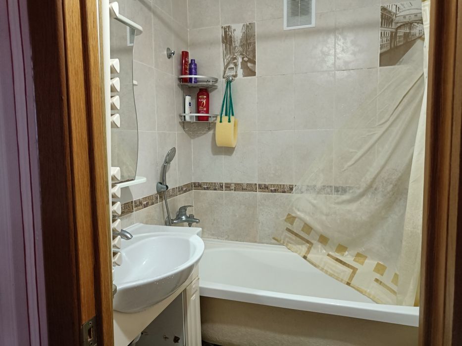 Сдам комнату в 2 ком квартире