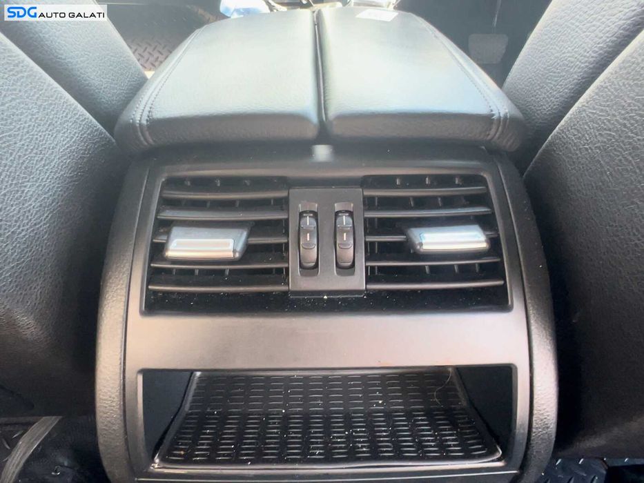 Gura Grila Ventilatie Aerisire din Cotiera BMW Seria 5 F10 F11 2009 - 2017 [Q6599]