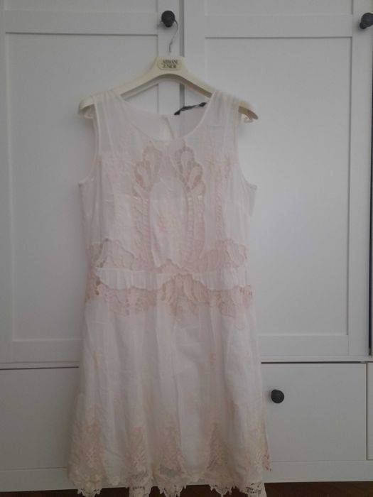 Rochie Zara cu dantela, m, 50 lei