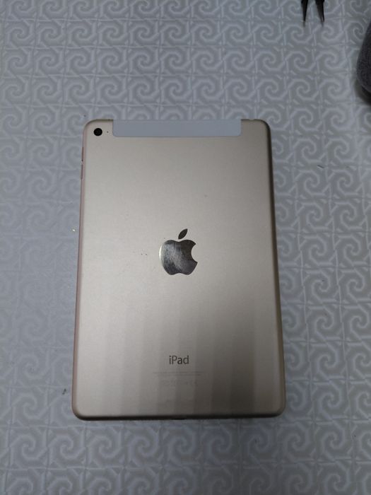 iPad mini 4 128gb Gold Sim