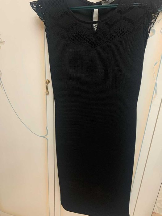 Платья женские 46 размера