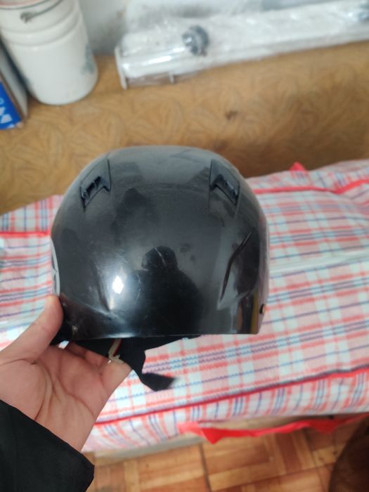 Шлем для мопеда и велосипеда